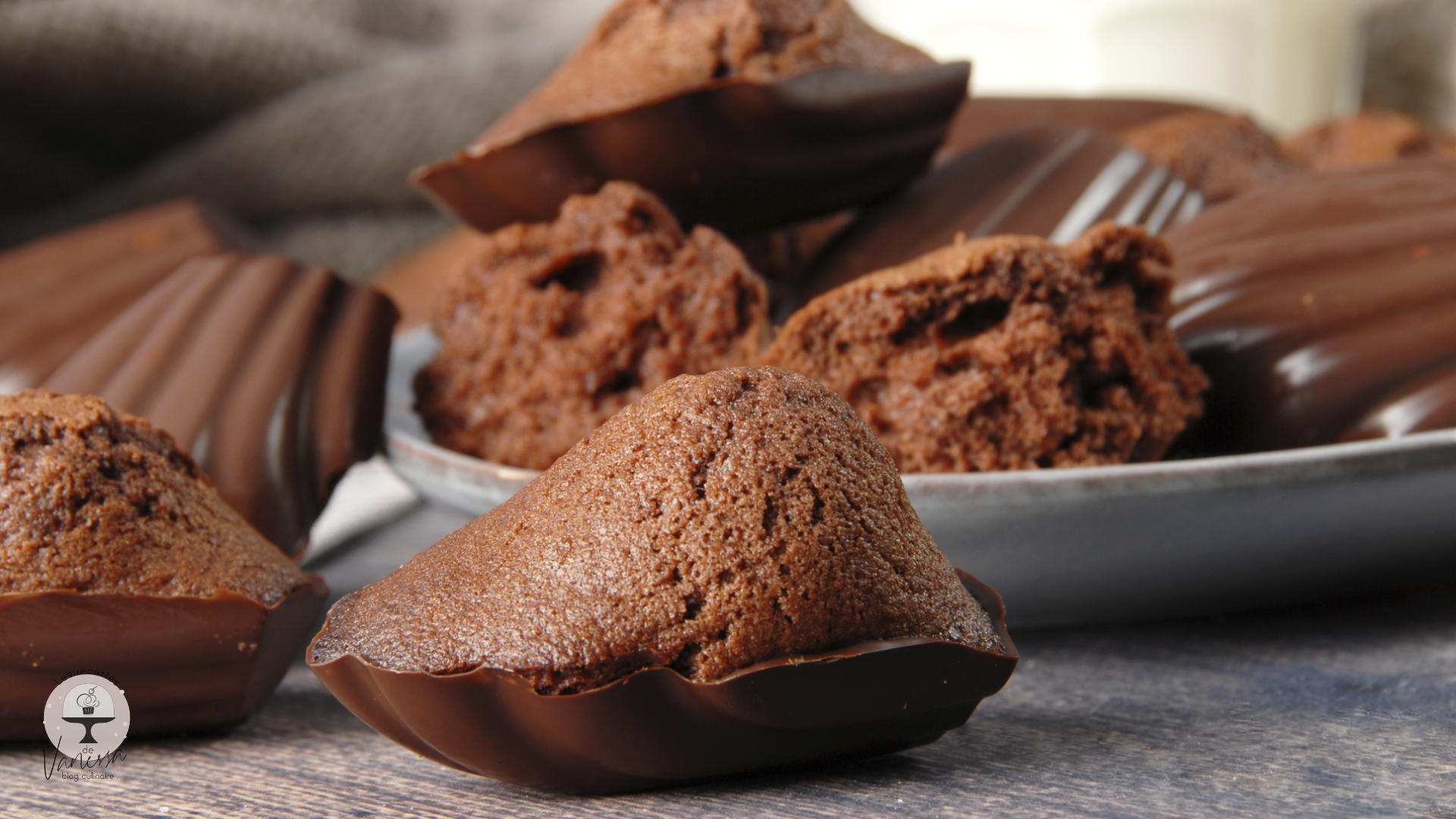 Madeleines tout chocolat : Recette de Madeleines tout chocolat